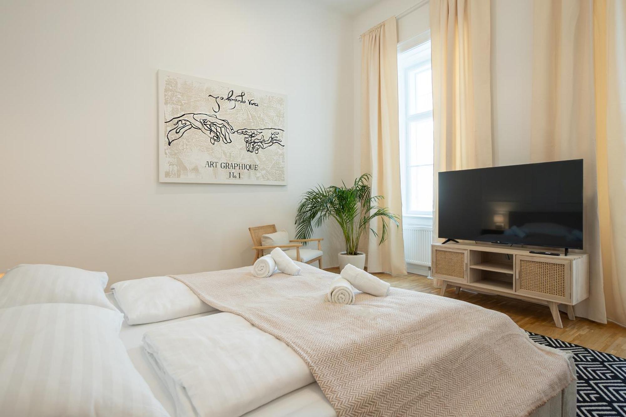 Vibrant 107 M2 Flat In The City Center Wenen Buitenkant foto