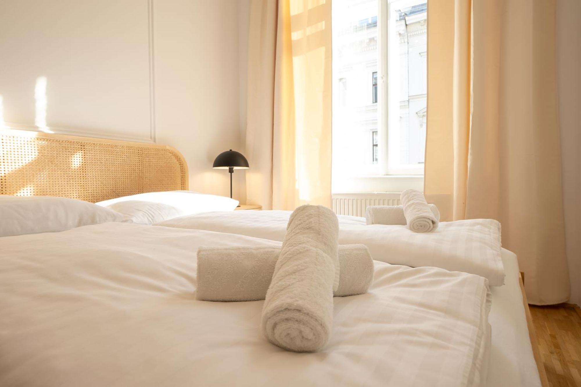 Vibrant 107 M2 Flat In The City Center Wenen Buitenkant foto