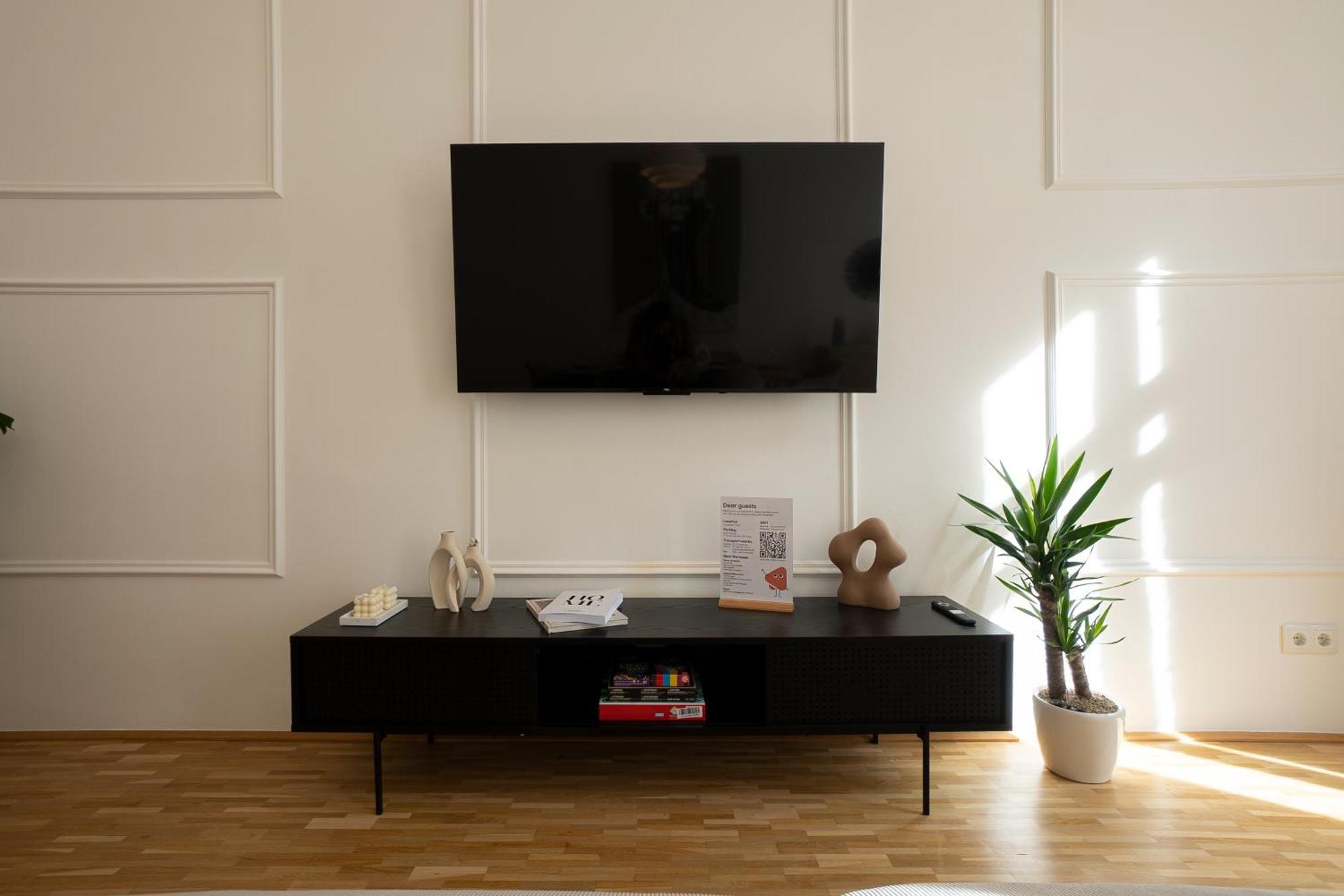 Vibrant 107 M2 Flat In The City Center Wenen Buitenkant foto