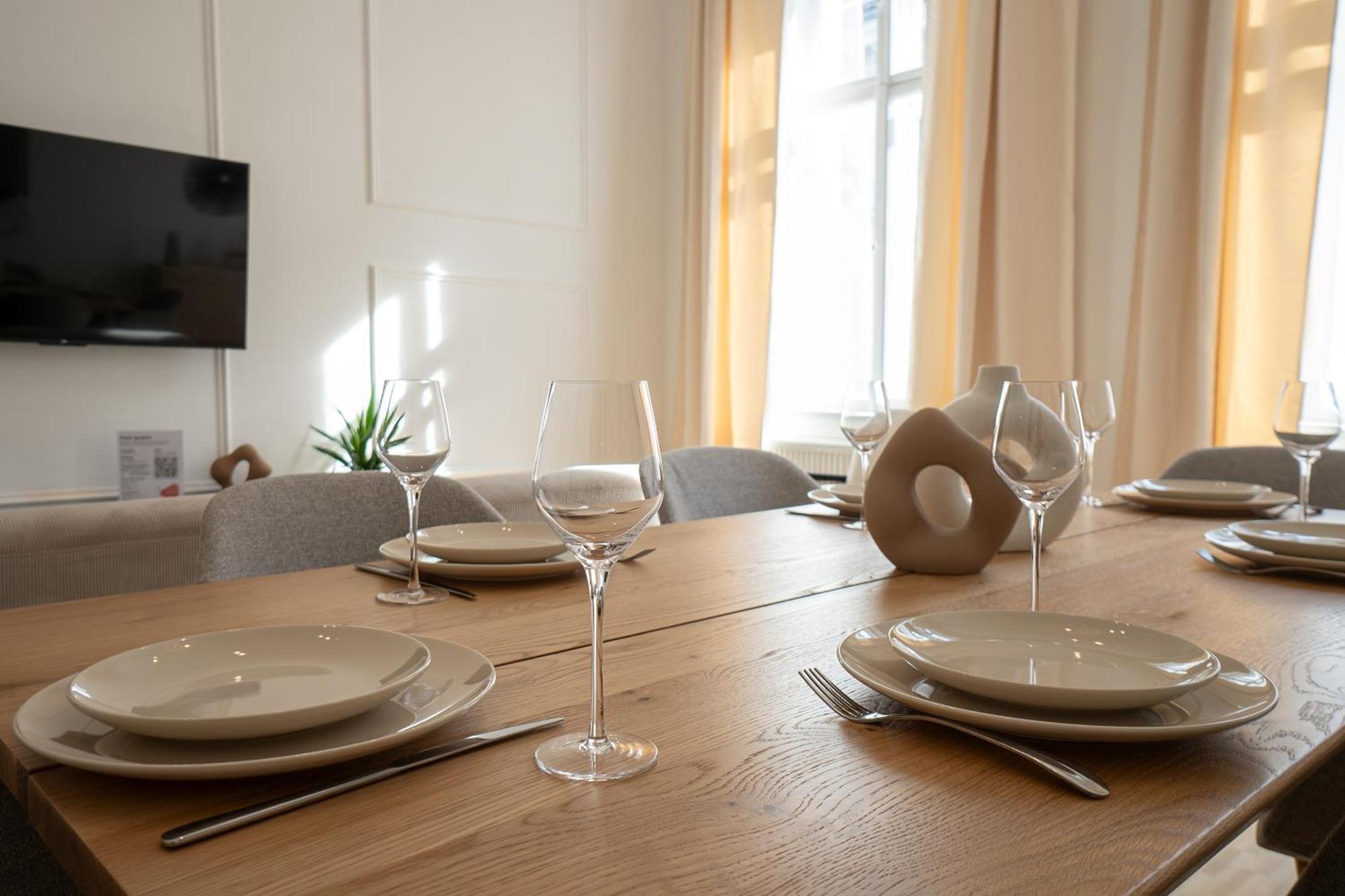 Vibrant 107 M2 Flat In The City Center Wenen Buitenkant foto