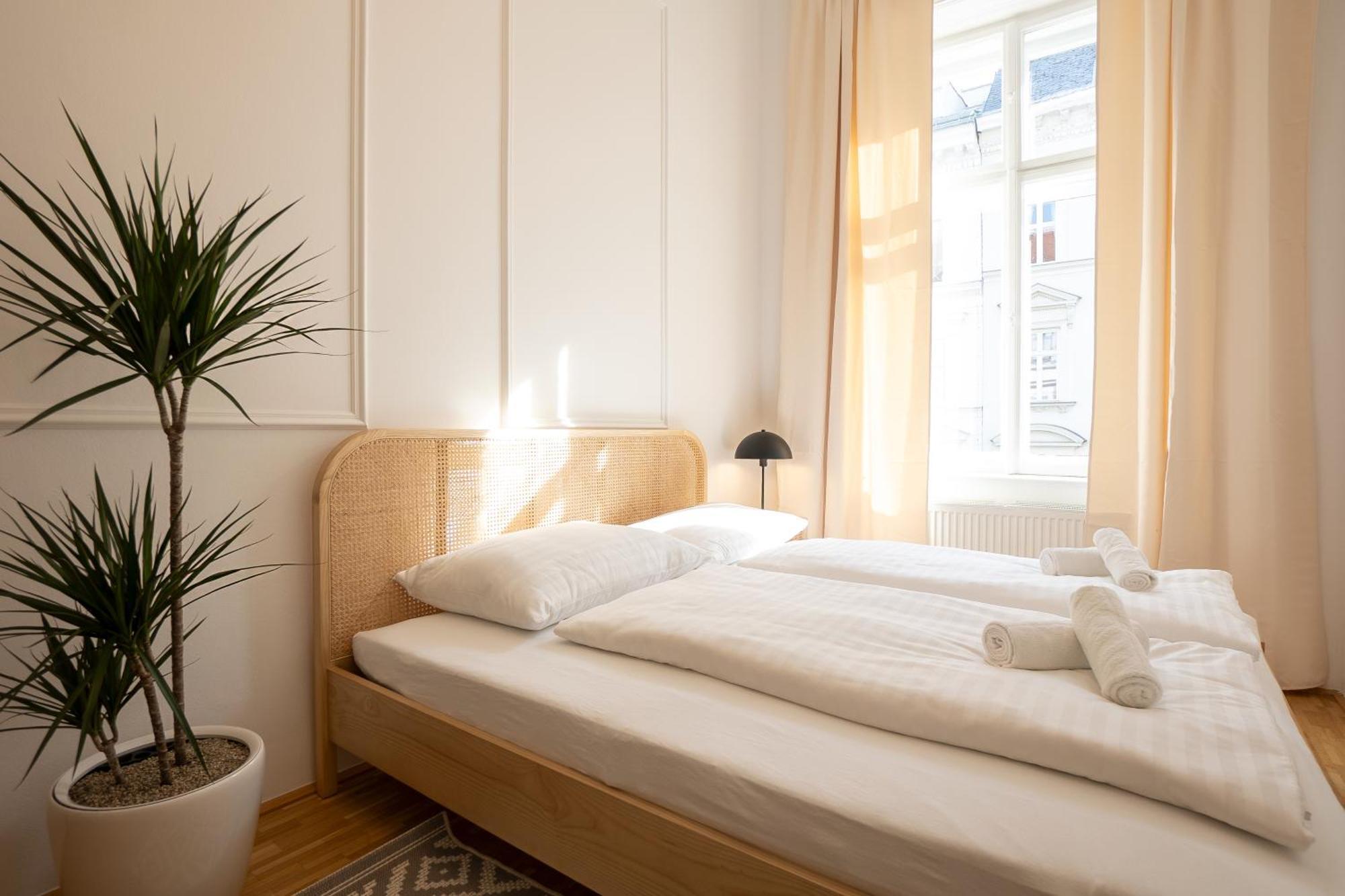 Vibrant 107 M2 Flat In The City Center Wenen Buitenkant foto