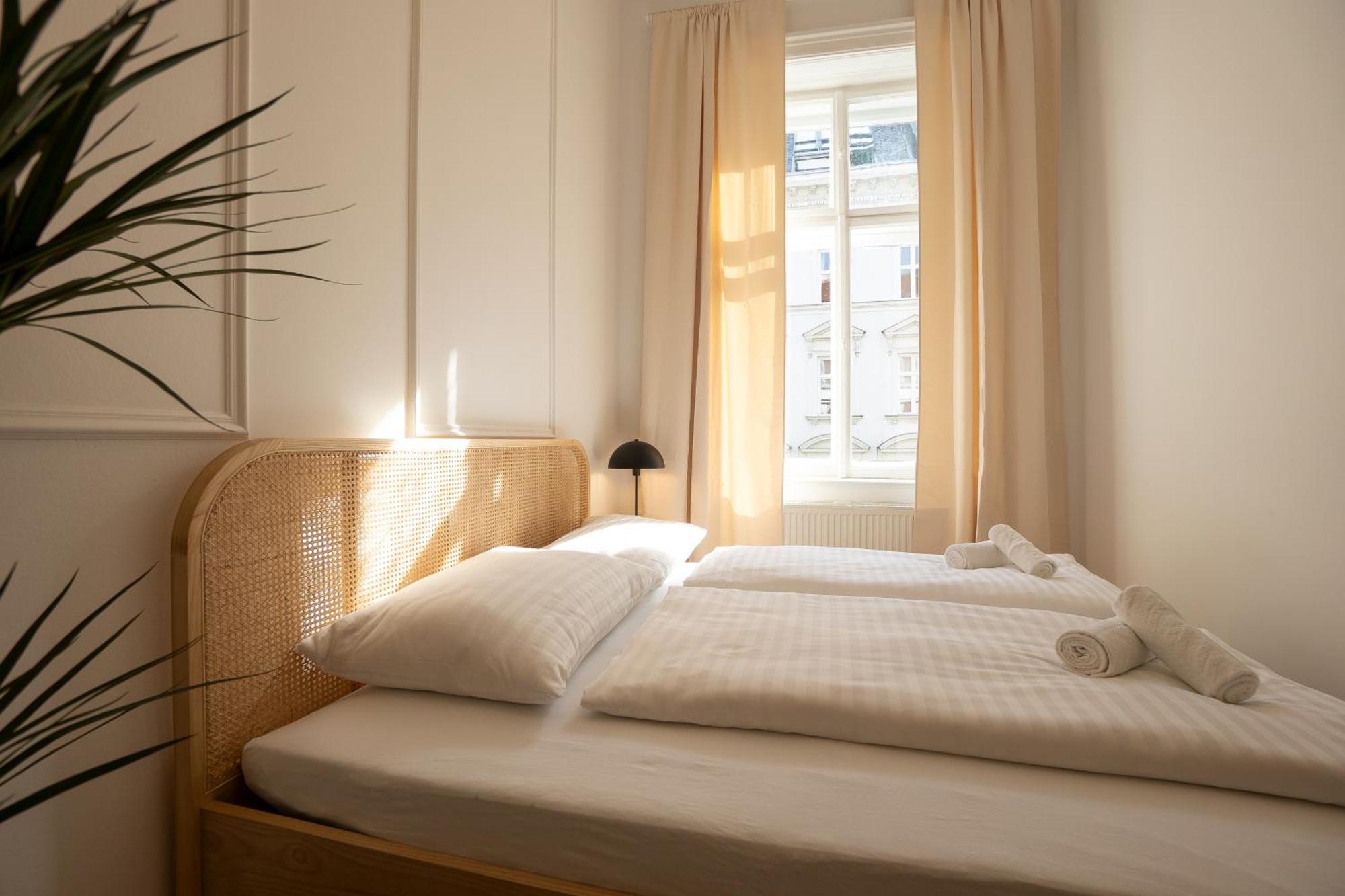 Vibrant 107 M2 Flat In The City Center Wenen Buitenkant foto