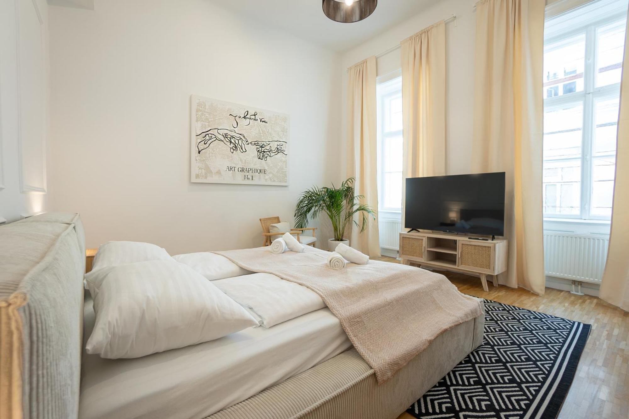 Vibrant 107 M2 Flat In The City Center Wenen Buitenkant foto